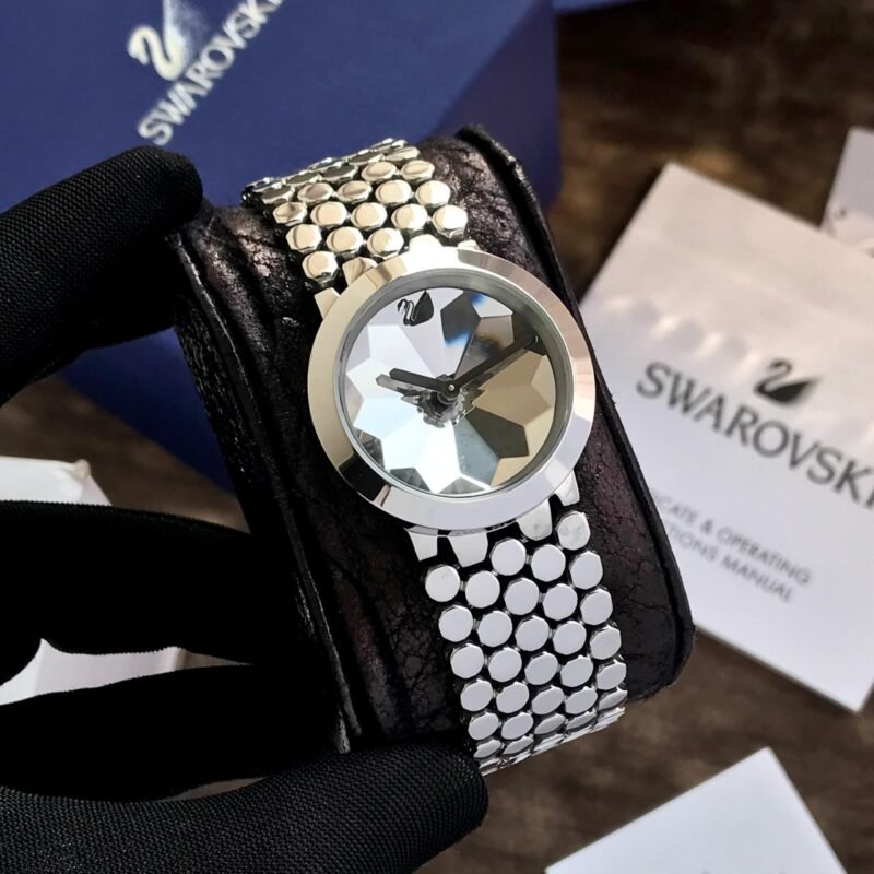 Swarovski Lack of shimmer