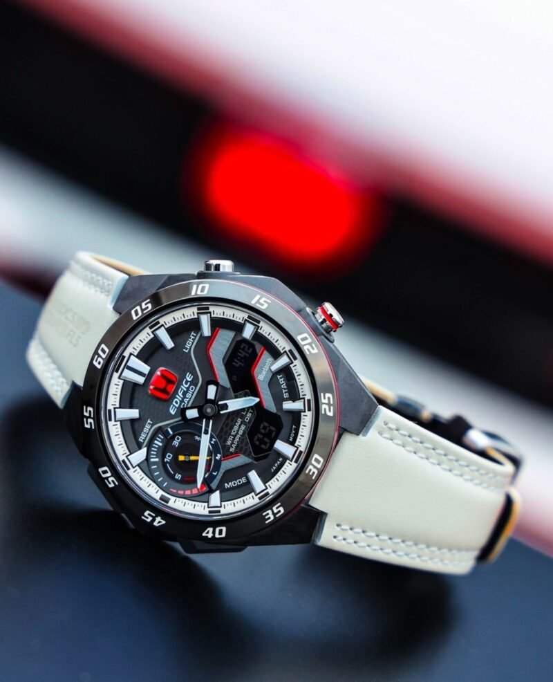 EDIFICE CASIO ECB-2200HTR UA Grade