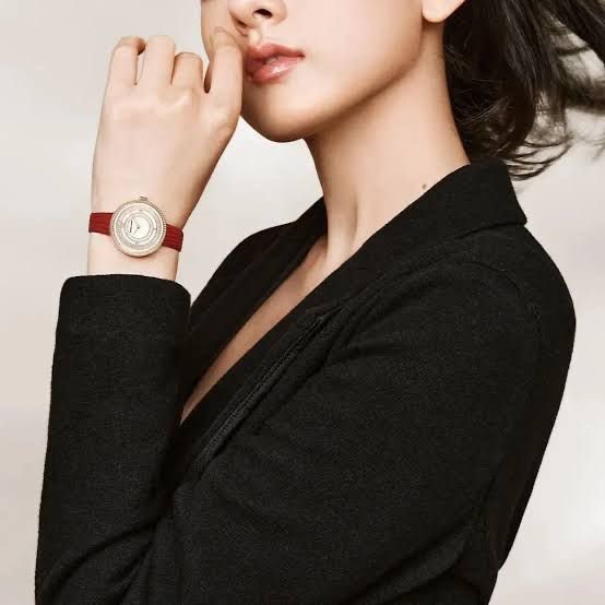 EMPORIO ARMANI TWO-HAND RED LEATHER WATCH