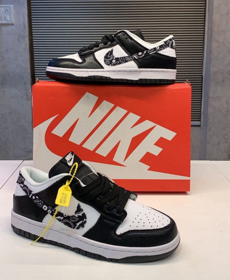 Nike SB Dunk Low Paisley Black Sneakers