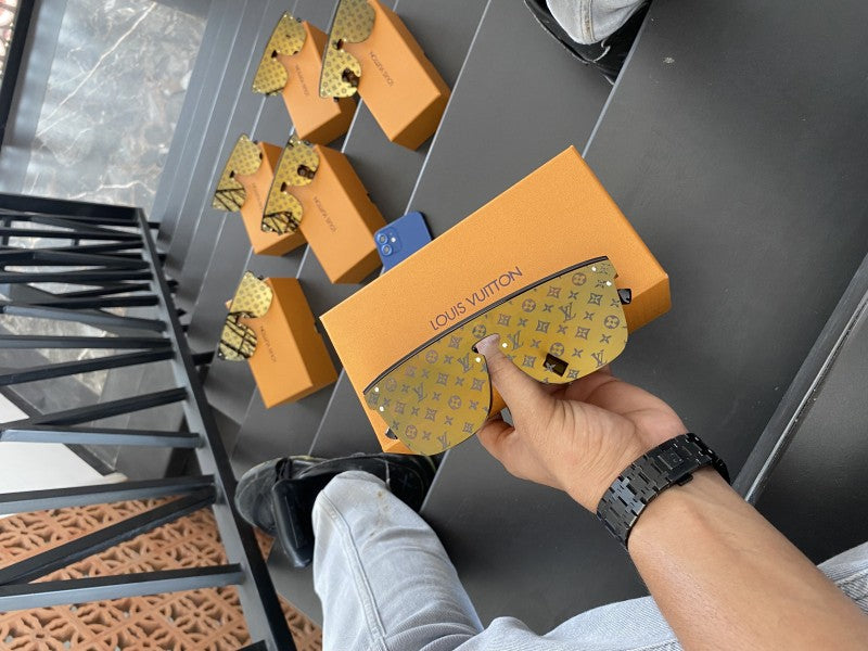 Louis 1822 printed brown