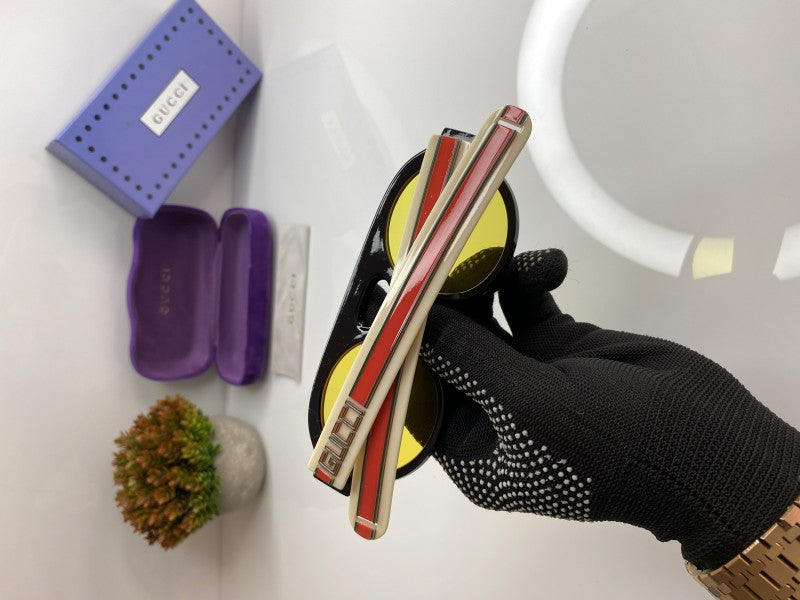 Gucci 0256 Black Sun