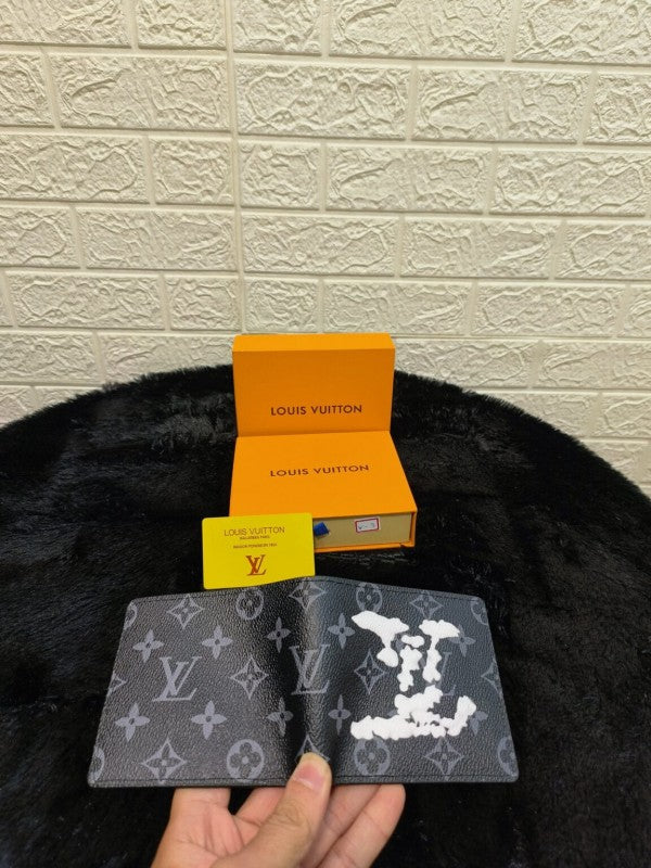 LOUI S VUITTONN WALLET V9
