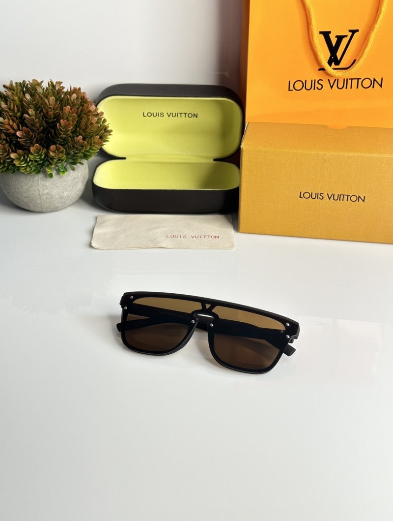 Louis Vuitton 1822 Brown