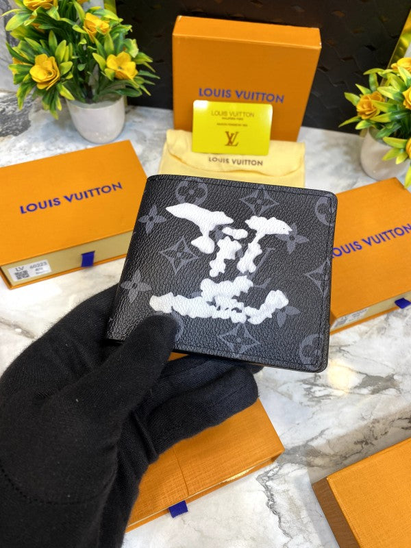 LOUI S VUITTONN WALLET V9
