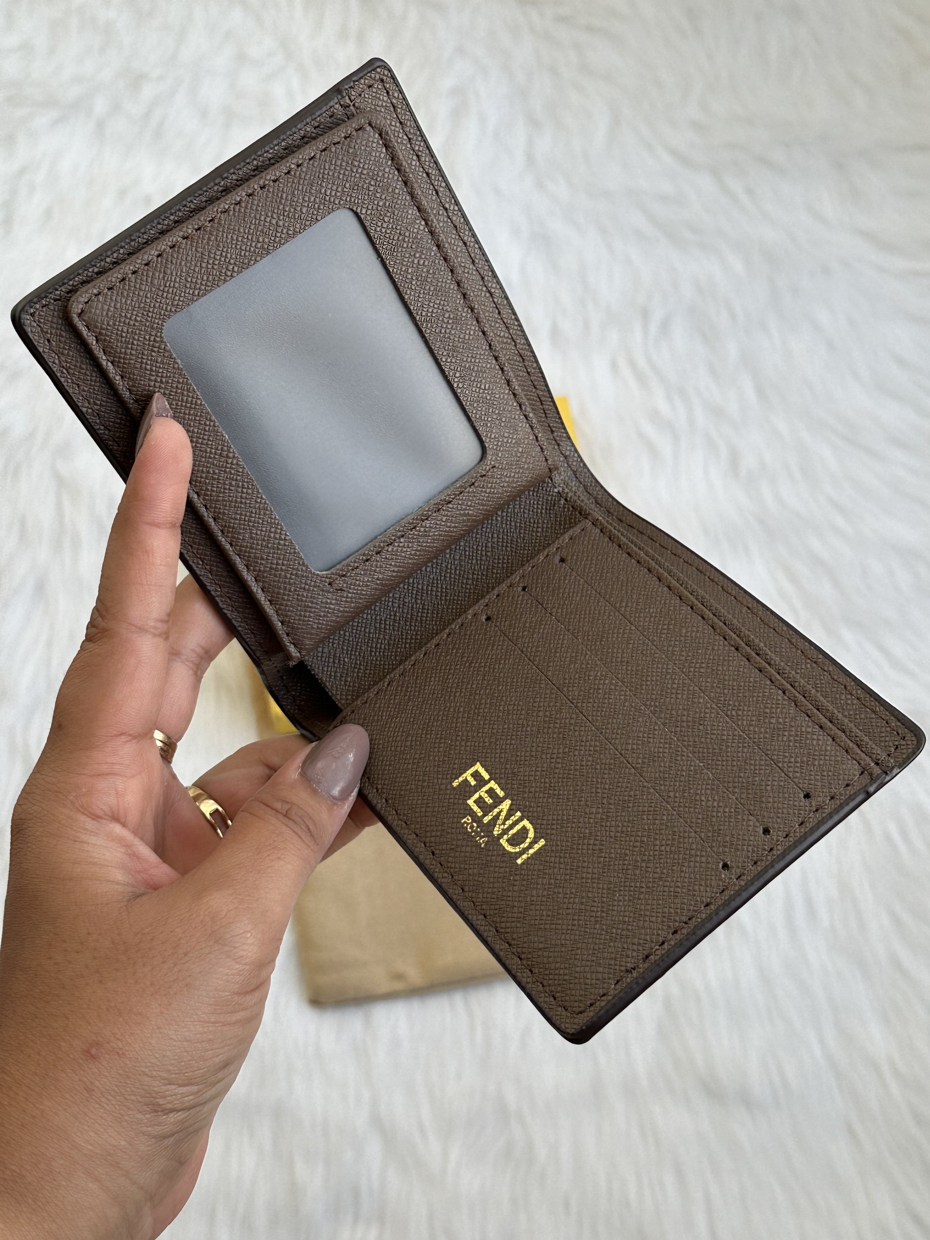 Fendi 49 Men Wallet With Original Box Dustcover