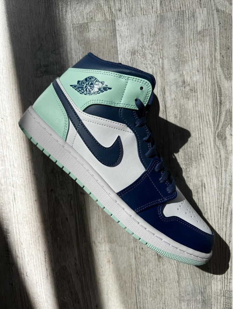 Air Jordan 1 Mid "Blue Mint"