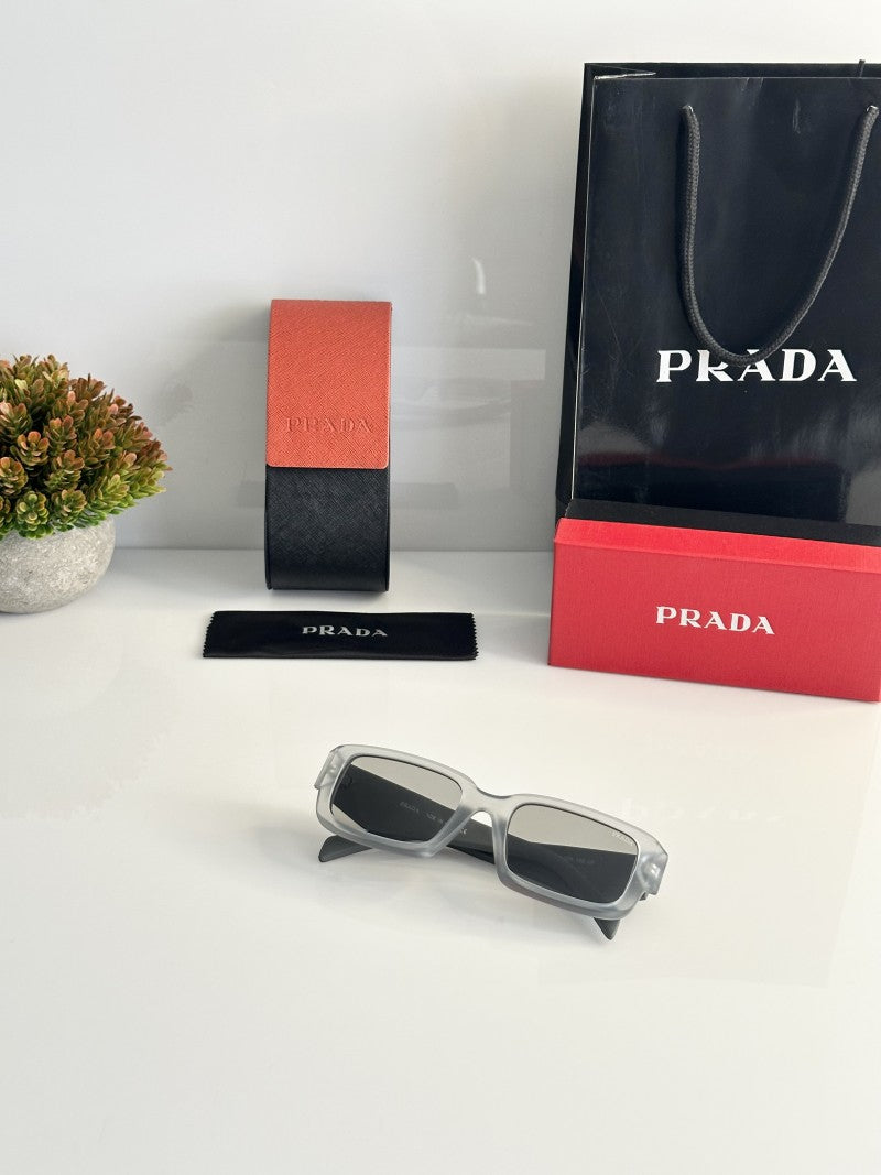 Prada 09 Grey