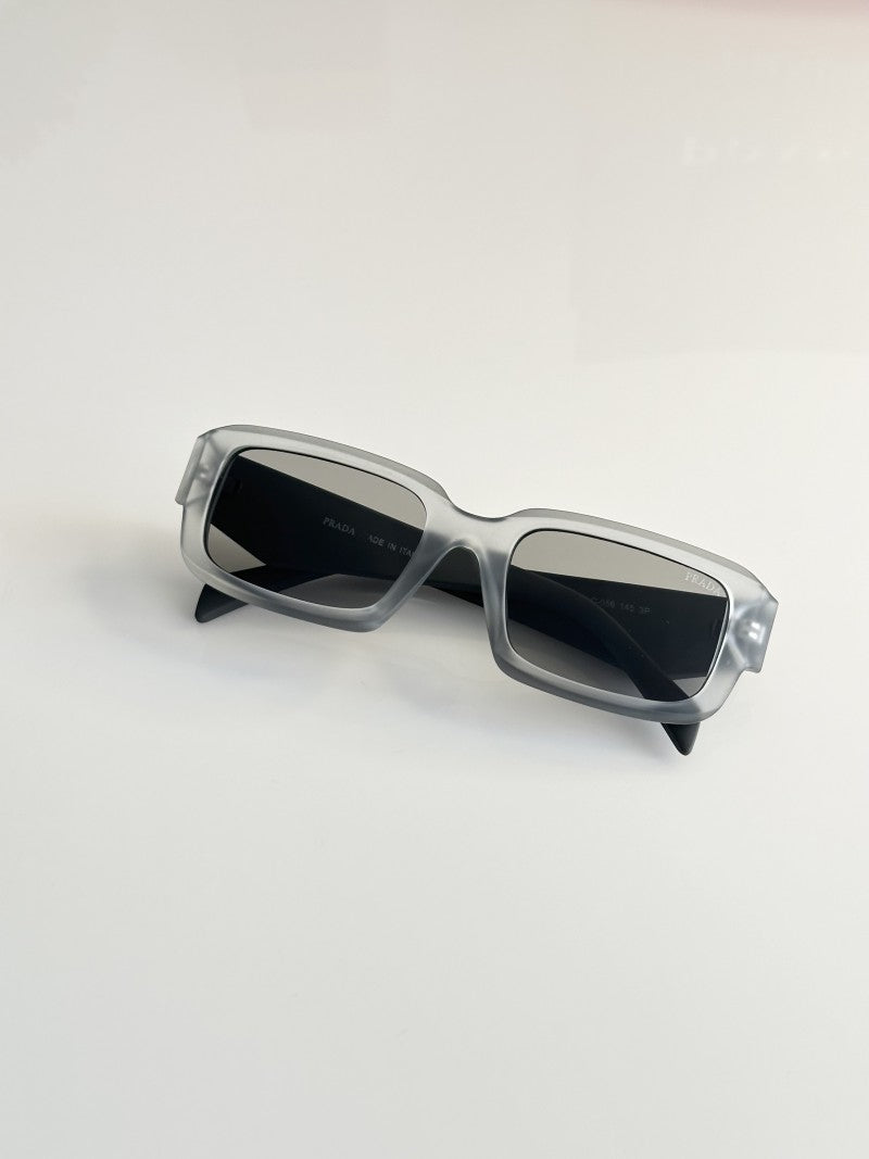 Prada 09 Grey
