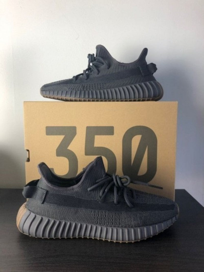Adidass yeezy 350 black cinder reflective Semi Ua