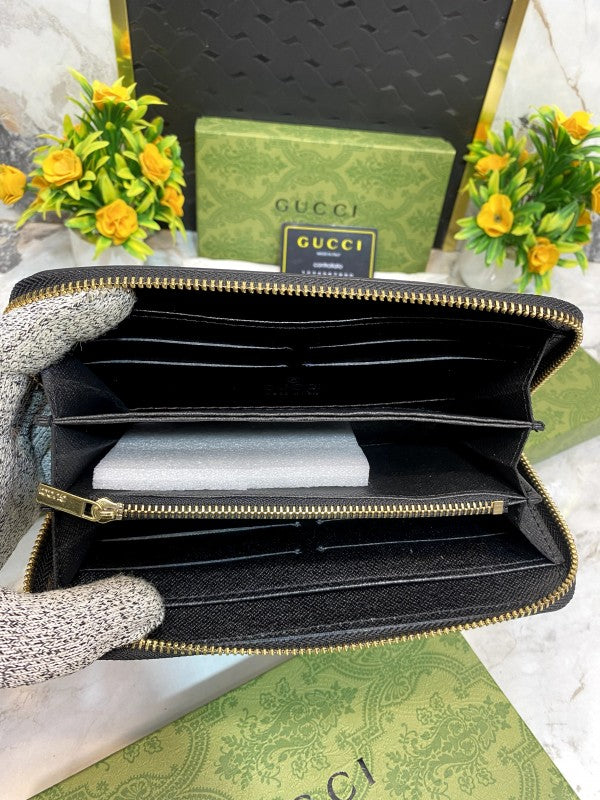 GUCCCI Long WALLET V418