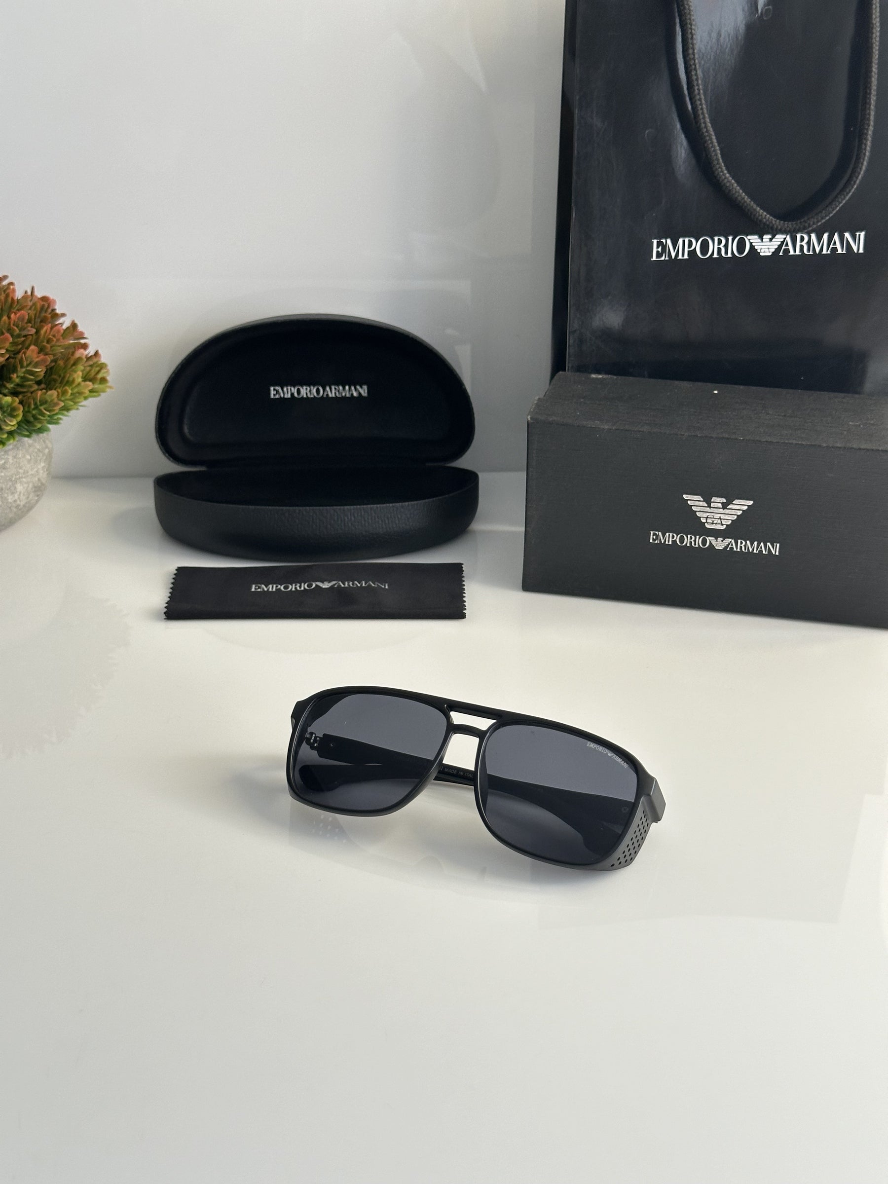 Emporio Armani 1807 Black