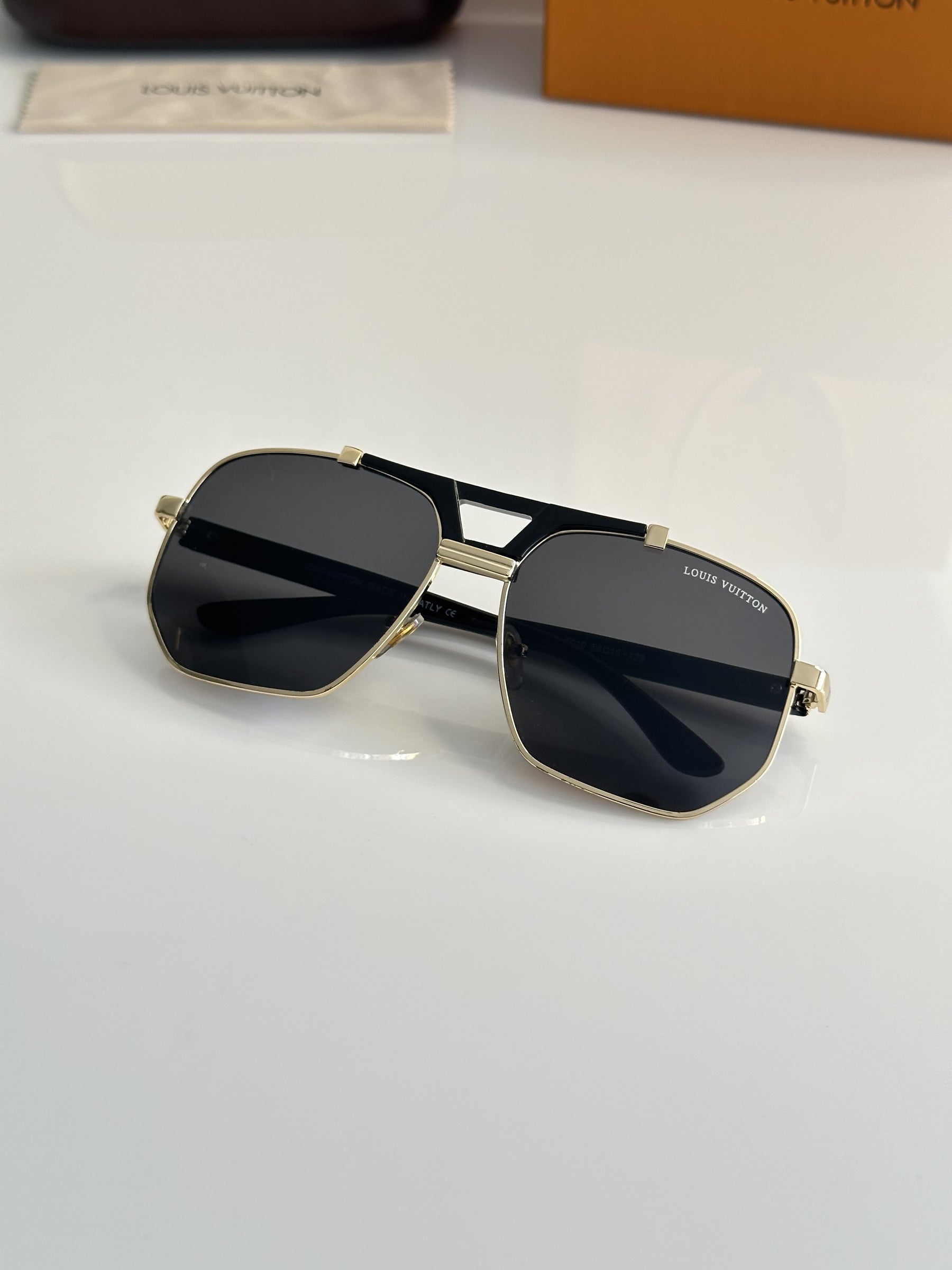 Louis Vuitton 6010 Gold Black