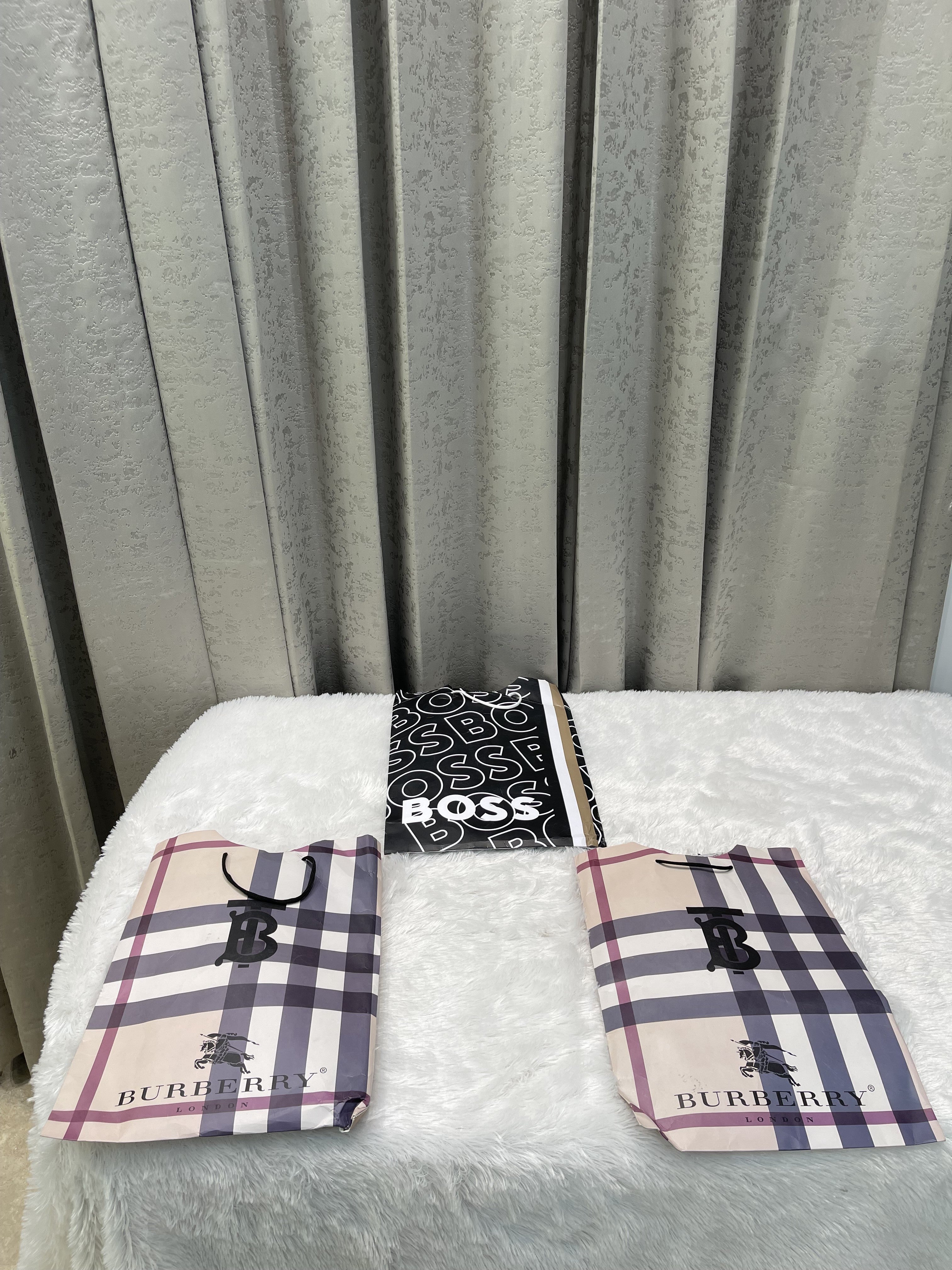 BURBERR.Y WINE PRINTED PREMIUM POLO T-SHIRT