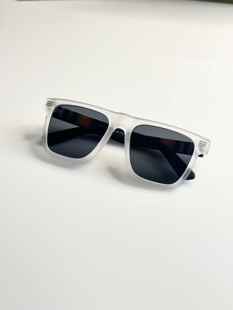 Burberry 4382 Ice Black