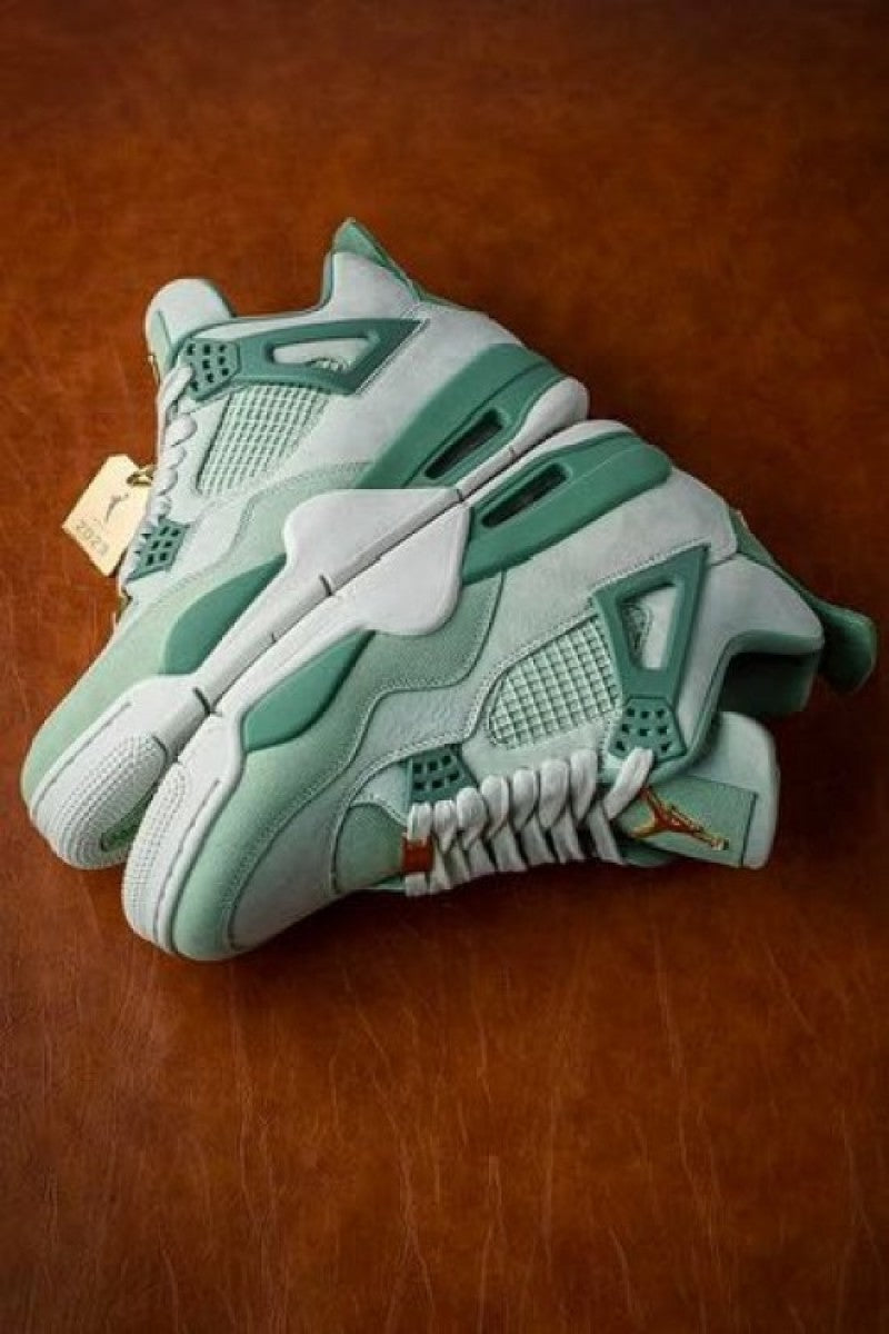 Nikee Air Jordan 4 First Class fix