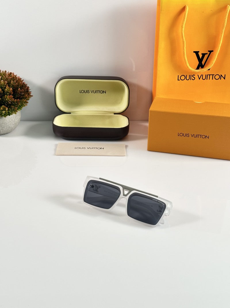Louis Vuitton 1984 Ice Black