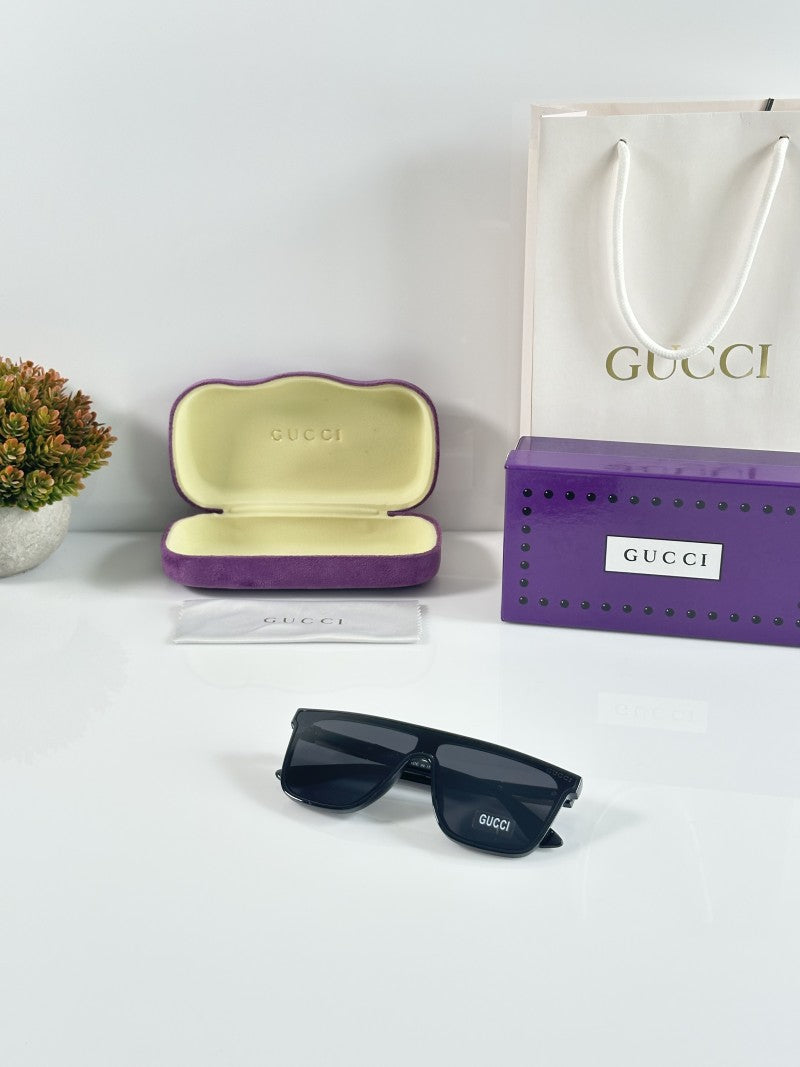 Gucci 0566 Gold Black