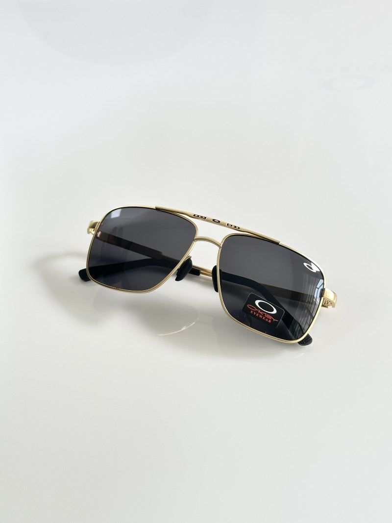 Oakley 8922 Gold Black