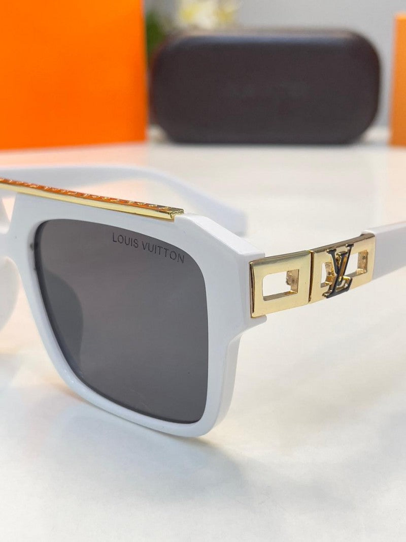 Louis vuitton 506 white gold