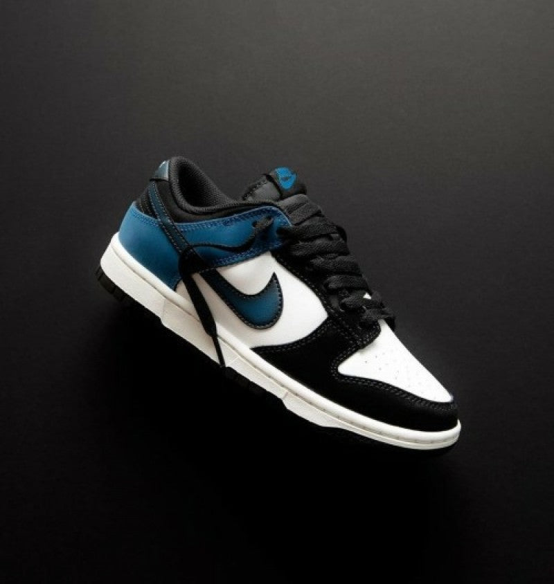 SB Dunk Industrial Blue With Extra Laces (193