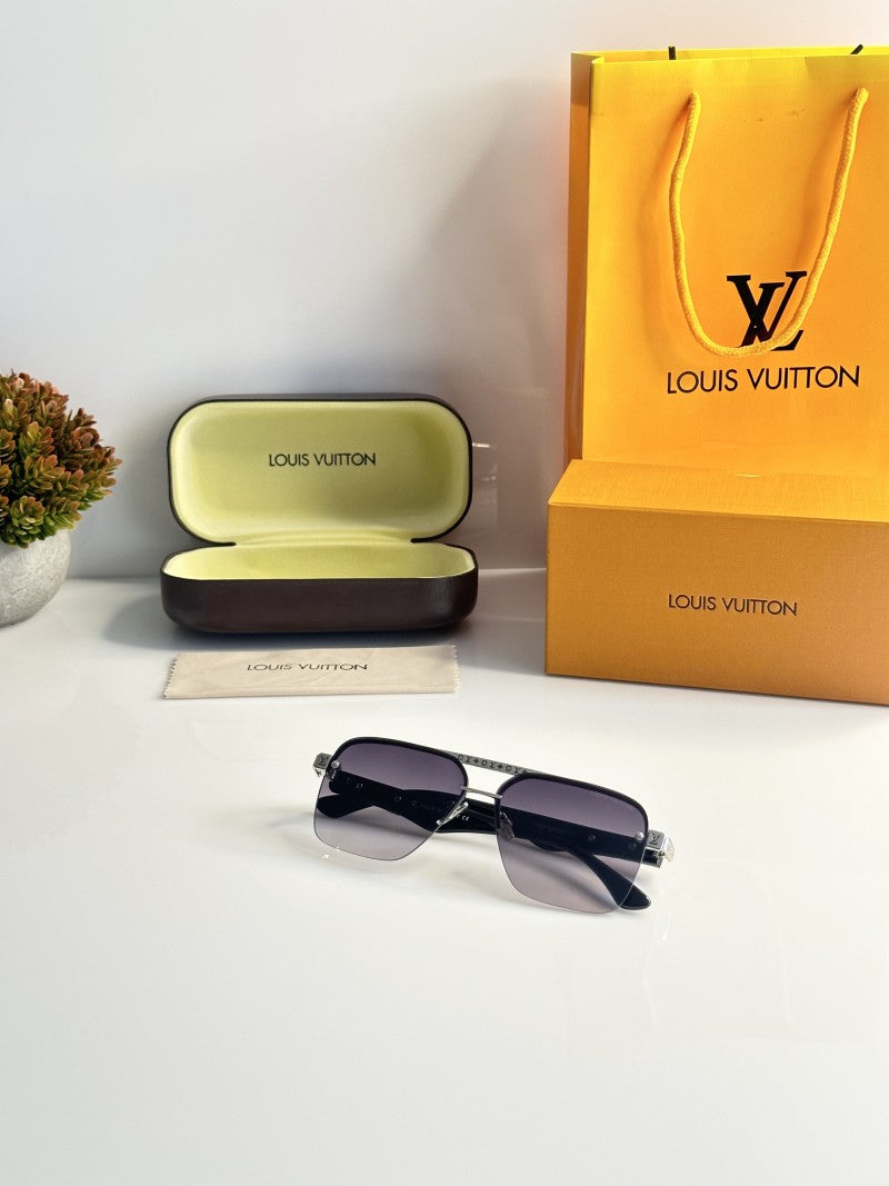 Louis Vuitton 5125 Silver Black DC