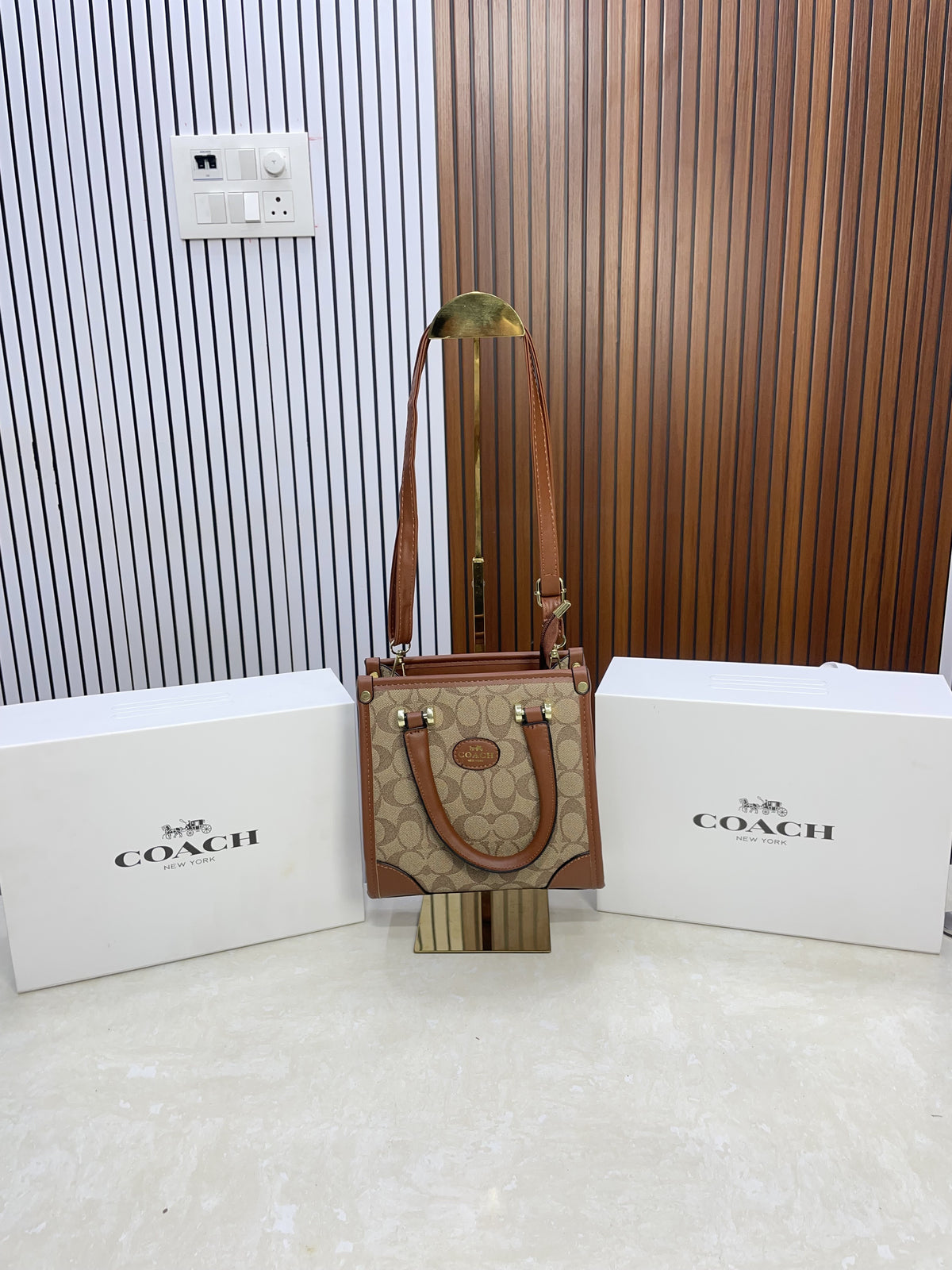 COAC H hand bag with extra belt and folding box 203