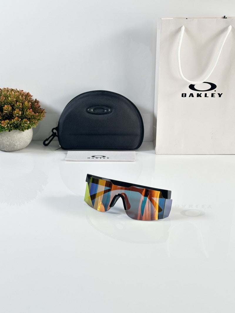 Oakley 9957 Black Orange Mercury