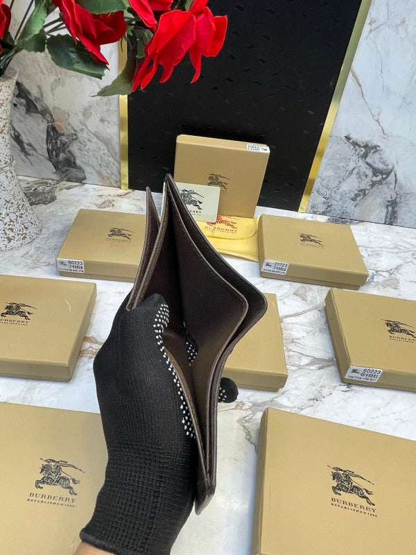 BURBERR Y WALLET V624