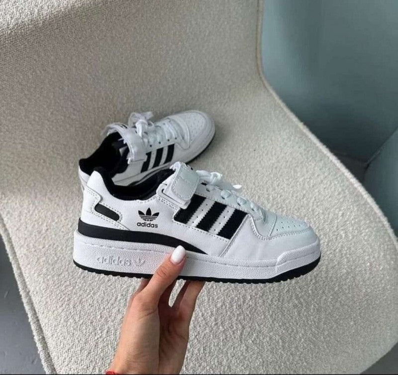 .adidas forum low white black