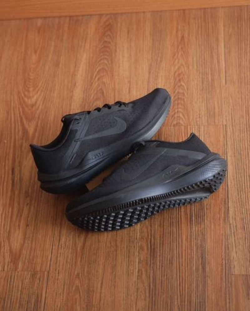 E zoom winflow 10 triple black sale