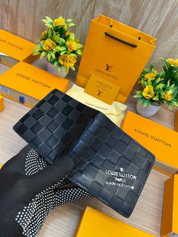 LOUIS VUITTON WALLET V647