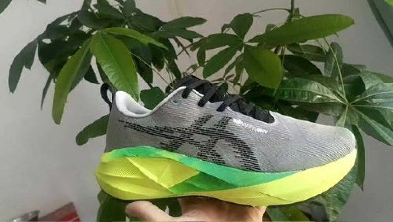 Asicss Novablast 5 Black Rock Green