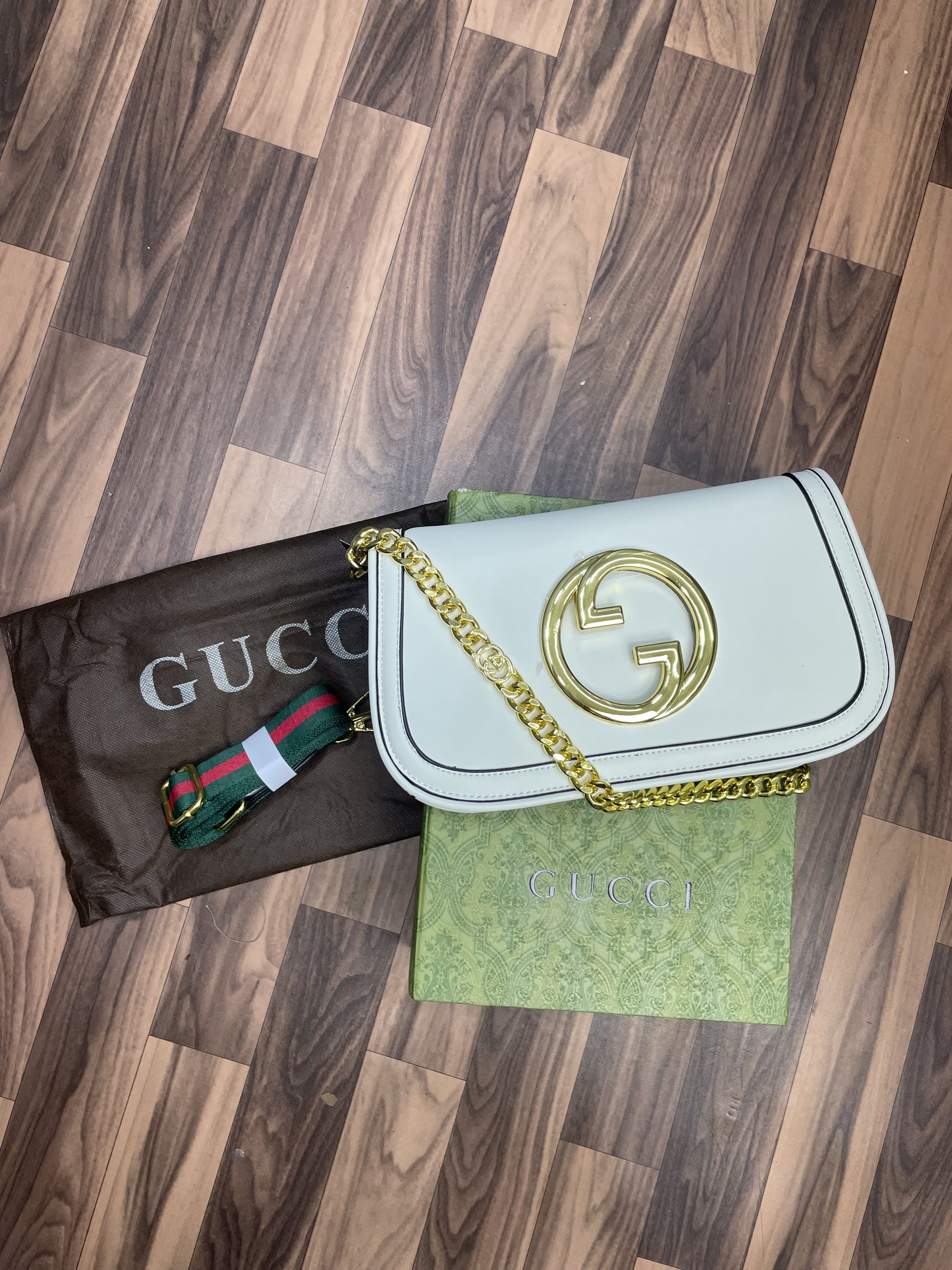 Gucc I Blondie hand bag With folding box 281