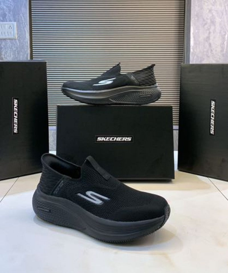 SKECHERS SLIP INS MAX CUSHIONING SUSPENSION 2.0