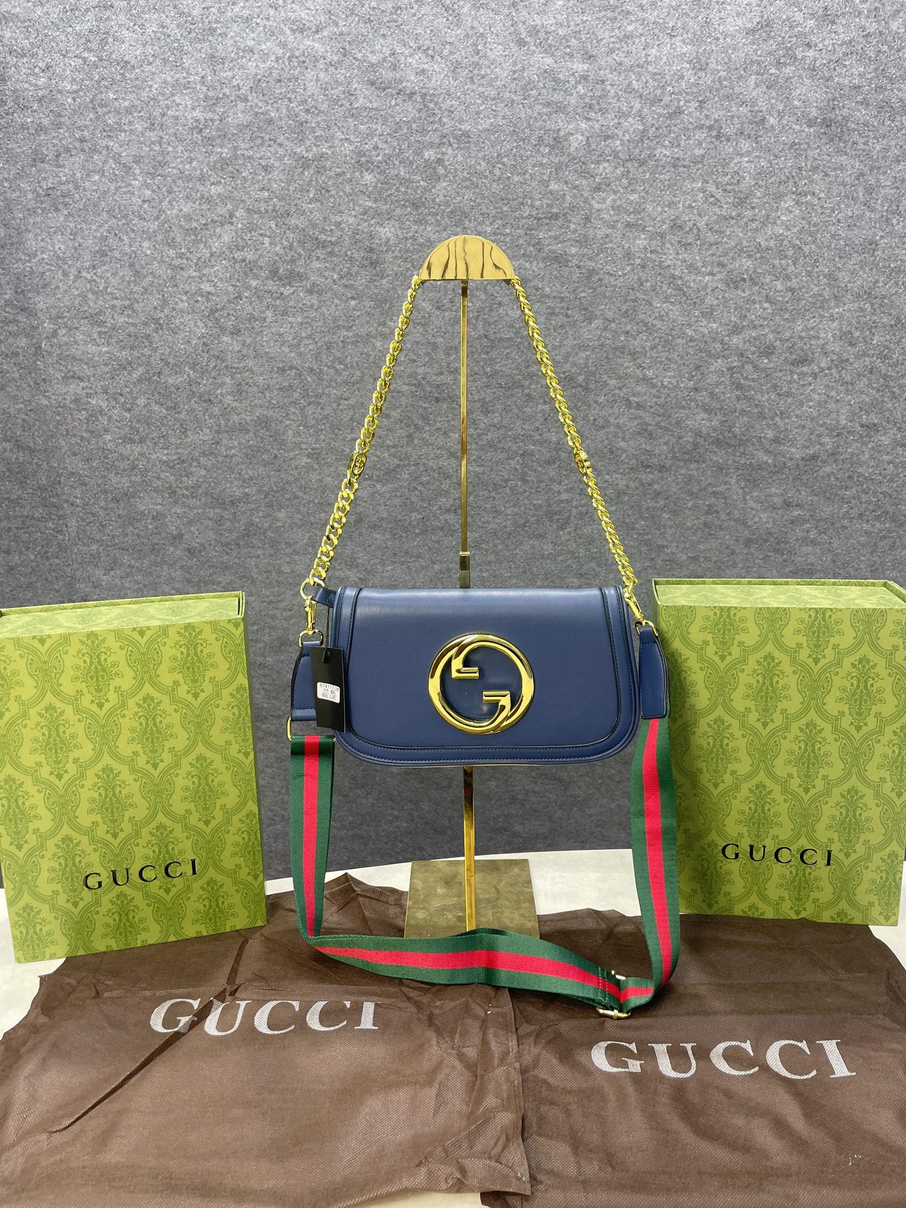 Gucc I Blondie hand bag With folding box 284