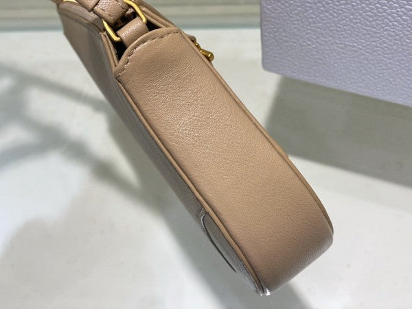 Christian  Dior  CD  Saddle  Rodeo  Bag  Pouch  With  OG  Box  &  Dust  Bag  (379  Apricot)