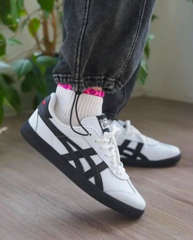 Tiger Tokuten White black Mens fix