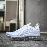 Nikee Vapormax Plus Tripple White (215