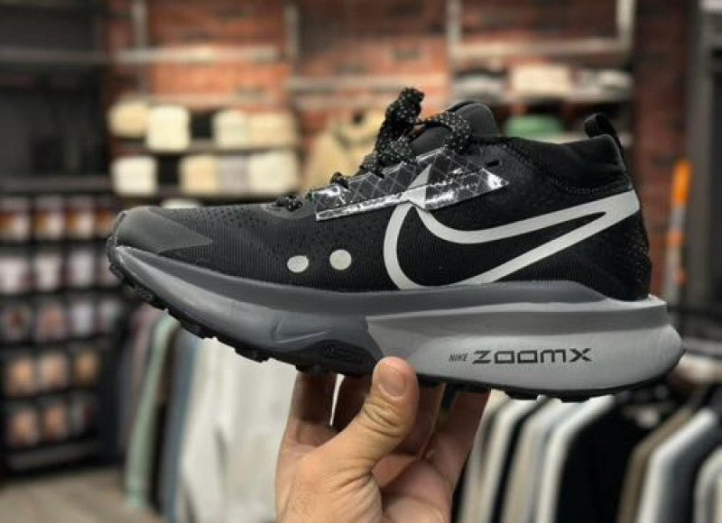 E zoom x zegama 2 trail running black grey