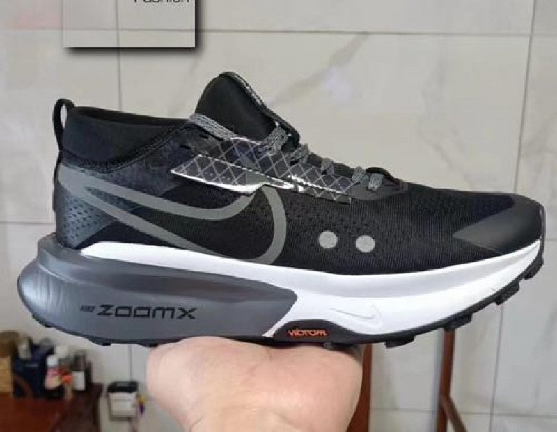 E zoom x zegama 2 trail running black grey