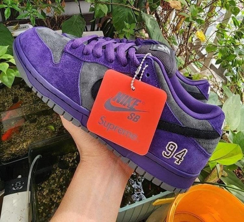 supreme x Nikke sb dunk low ink iron grey