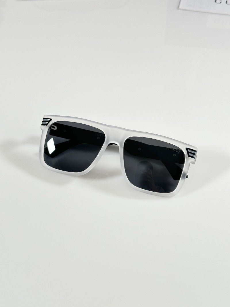 Gucci 534 Ice Black