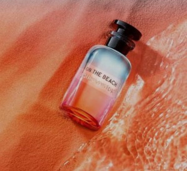 LOUIS VITTO N ON THE BEACH