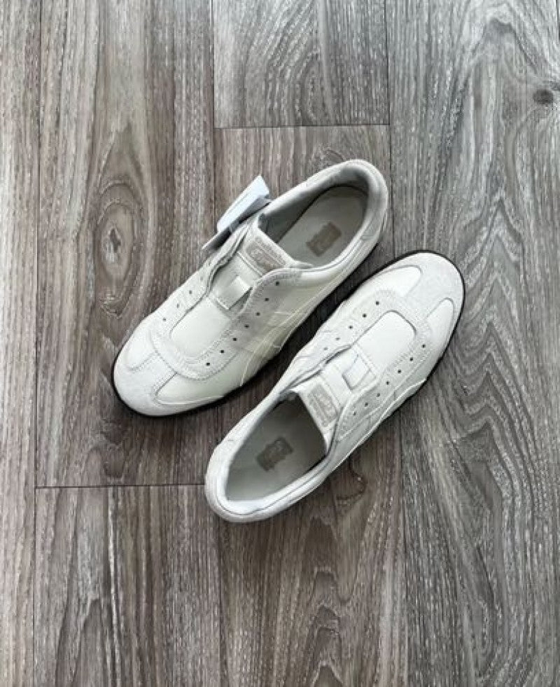 Onitsuka Tiger Tokuten Slip On Beige White
