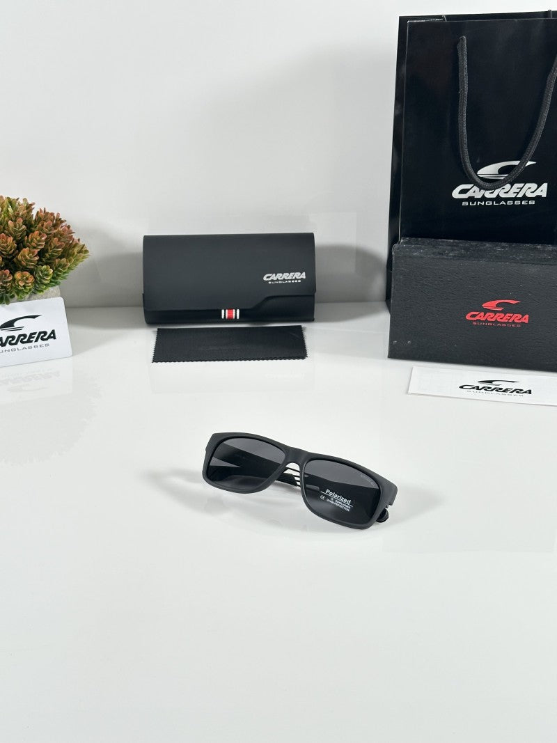 Carrera 01 Black