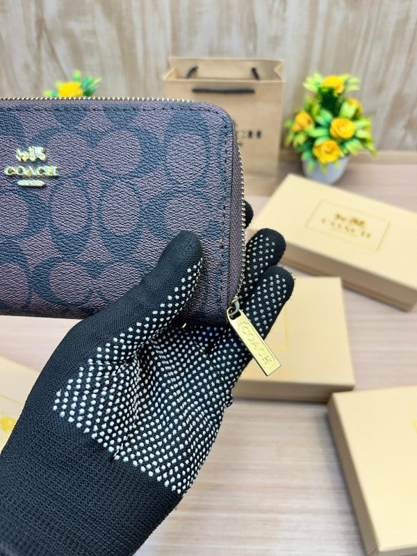 COACH LONG WALLET V680