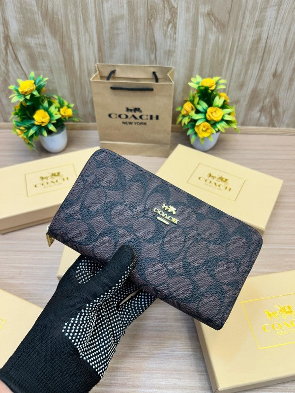 COACH LONG WALLET V680