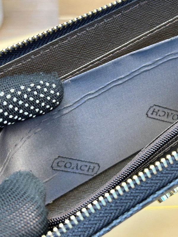 COACH LONG WALLET V682