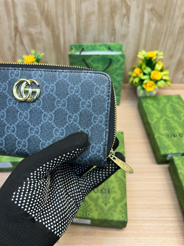 GUCCI LONG WALLET V689